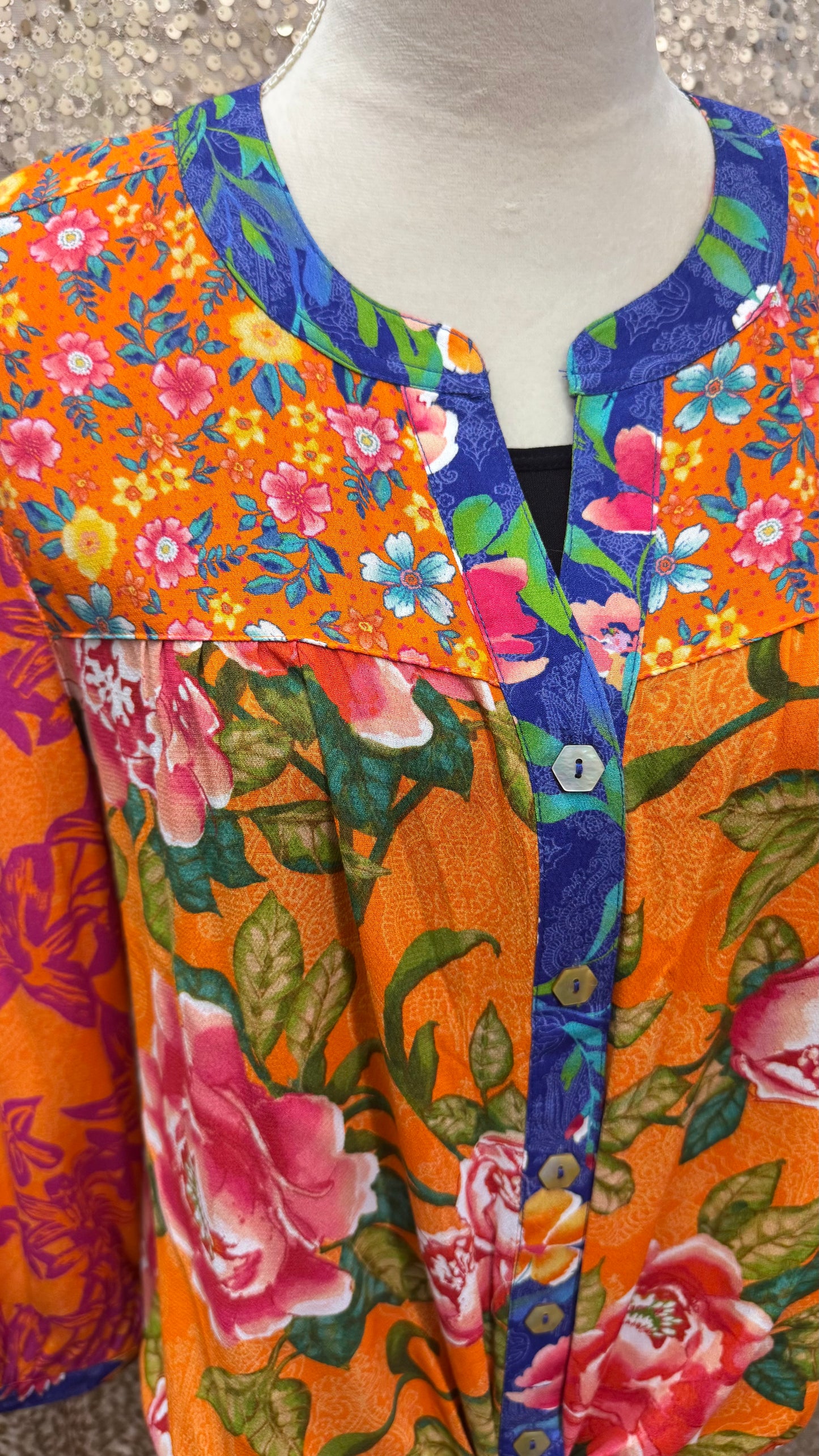 JM FLORAL PRINT TIE FRONT TOP WITH 3/4 SLEEVES