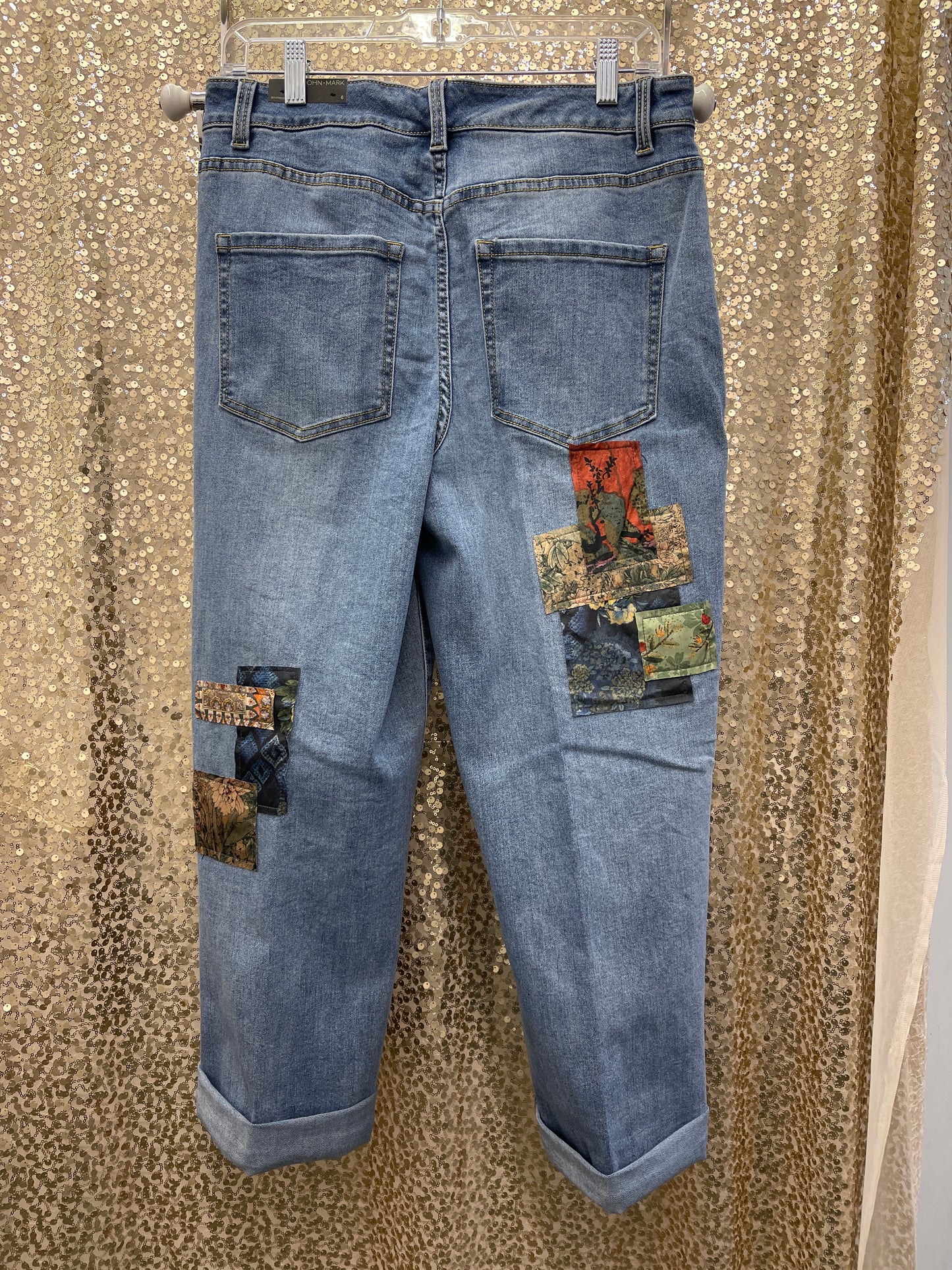 JM 5 POCKET JEAN W/PRINT PATCHES