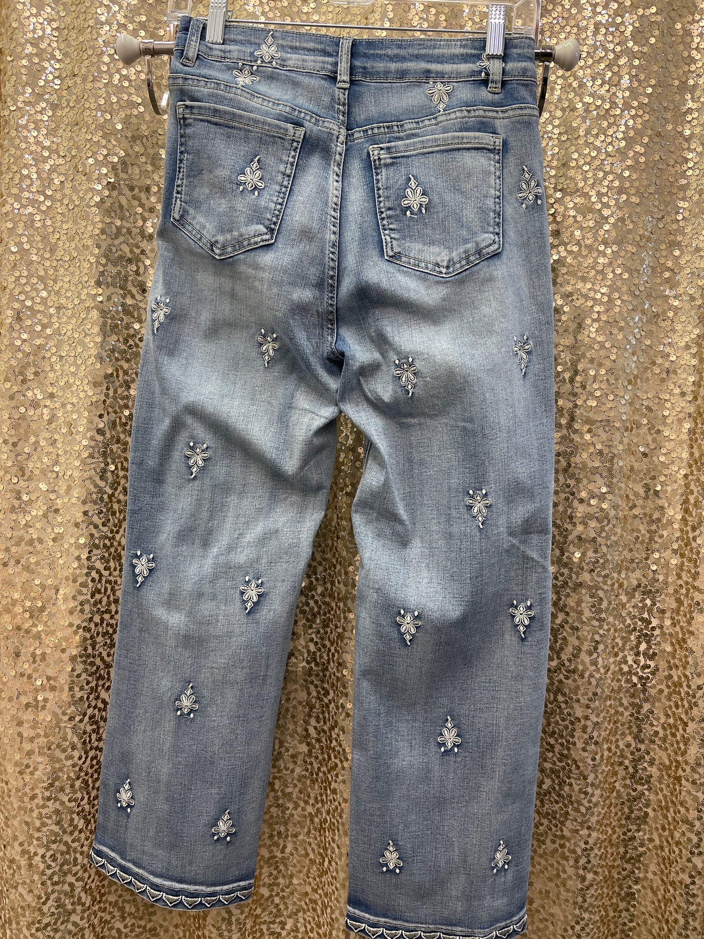 ORLY DENIM PANT GOLD SIDE BUTTONS EMB. FLOWER