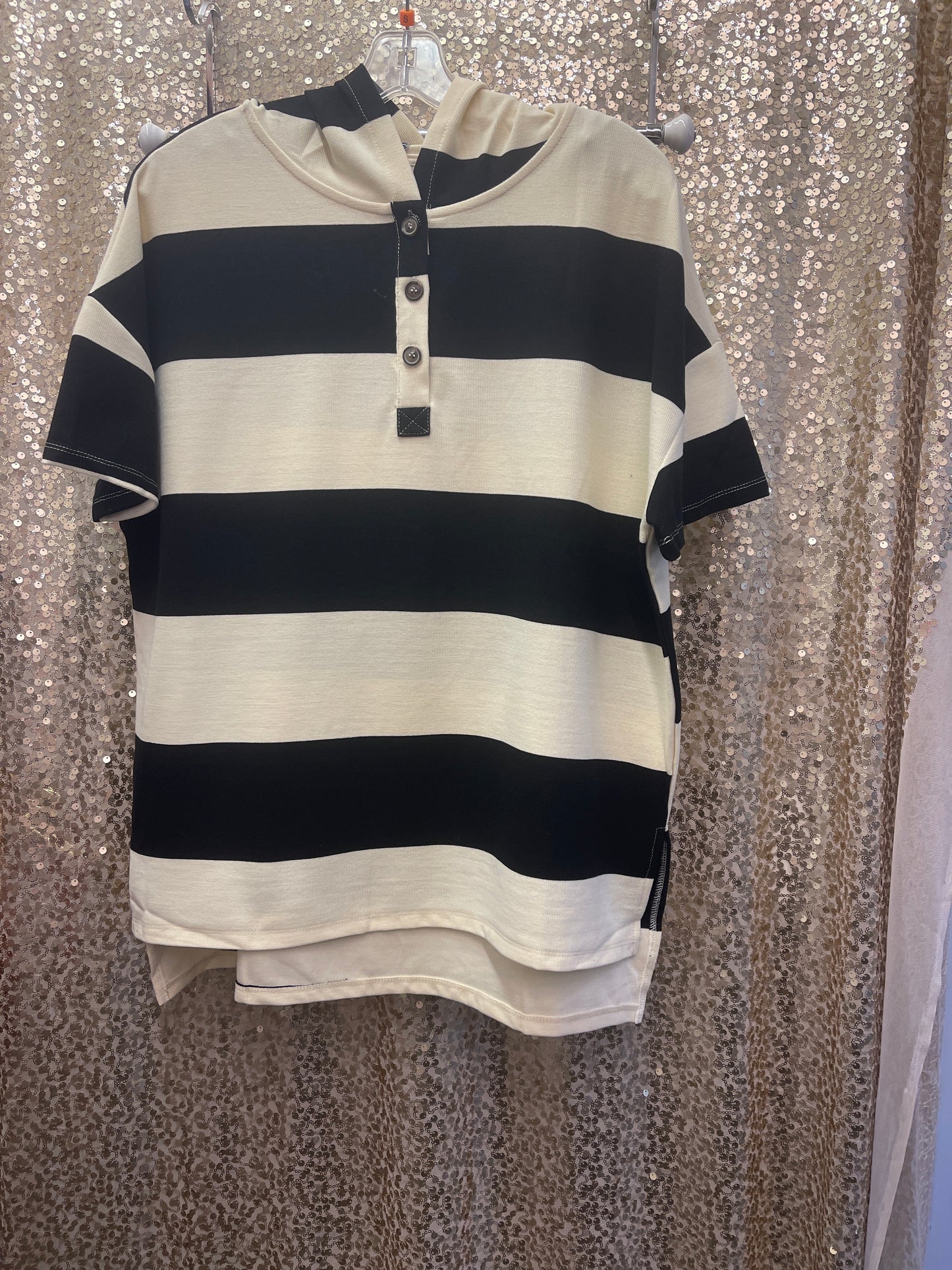 HAYDEN BLK/CREAM S/S STRIPE HOODIE TOP