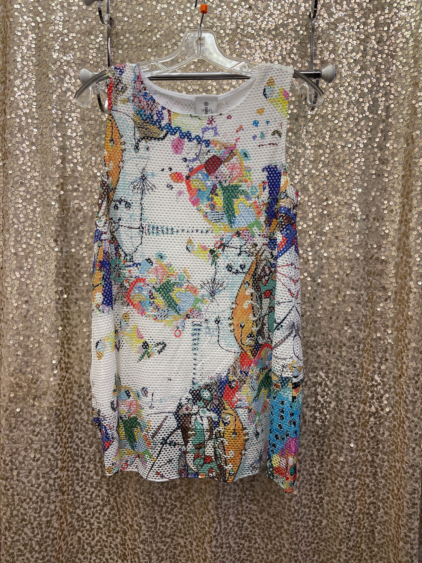 IN POP OF COLOR SLEEVELESS TOP