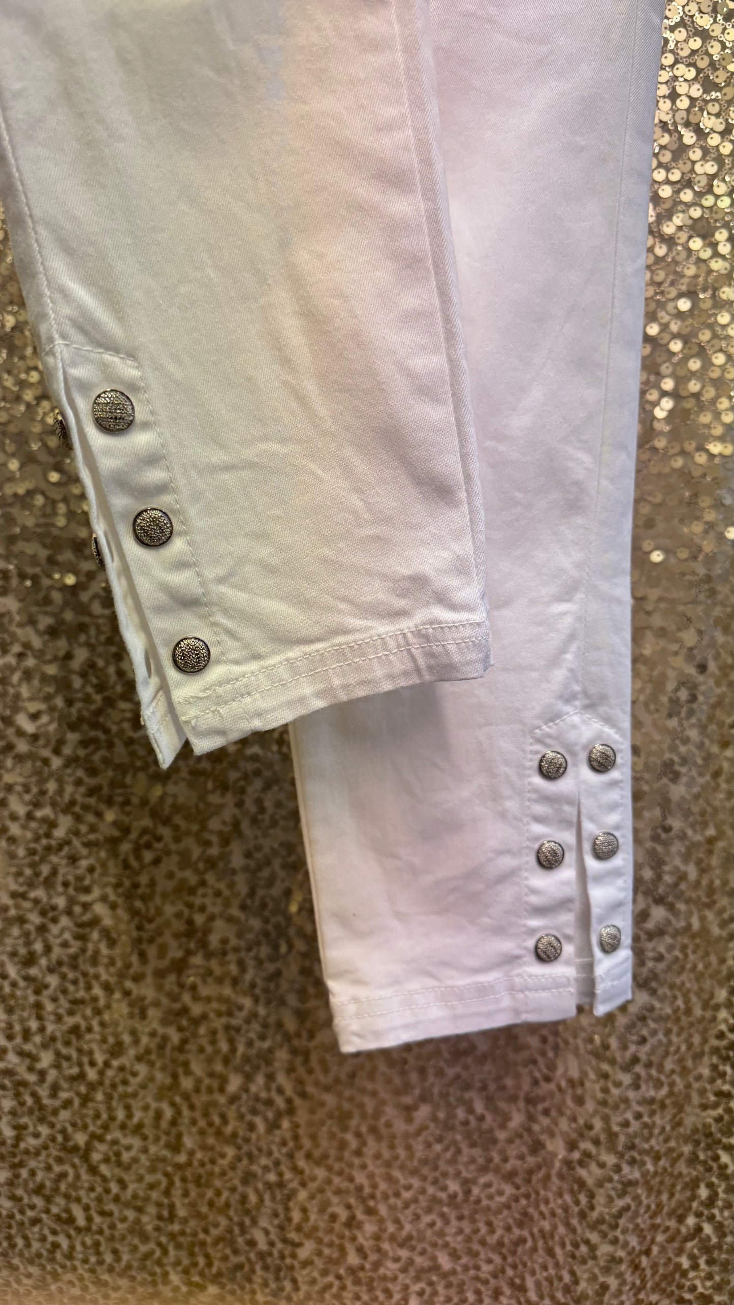ORLY OFFWHITE JEAN SPLIT BOTTOM W/STUDS