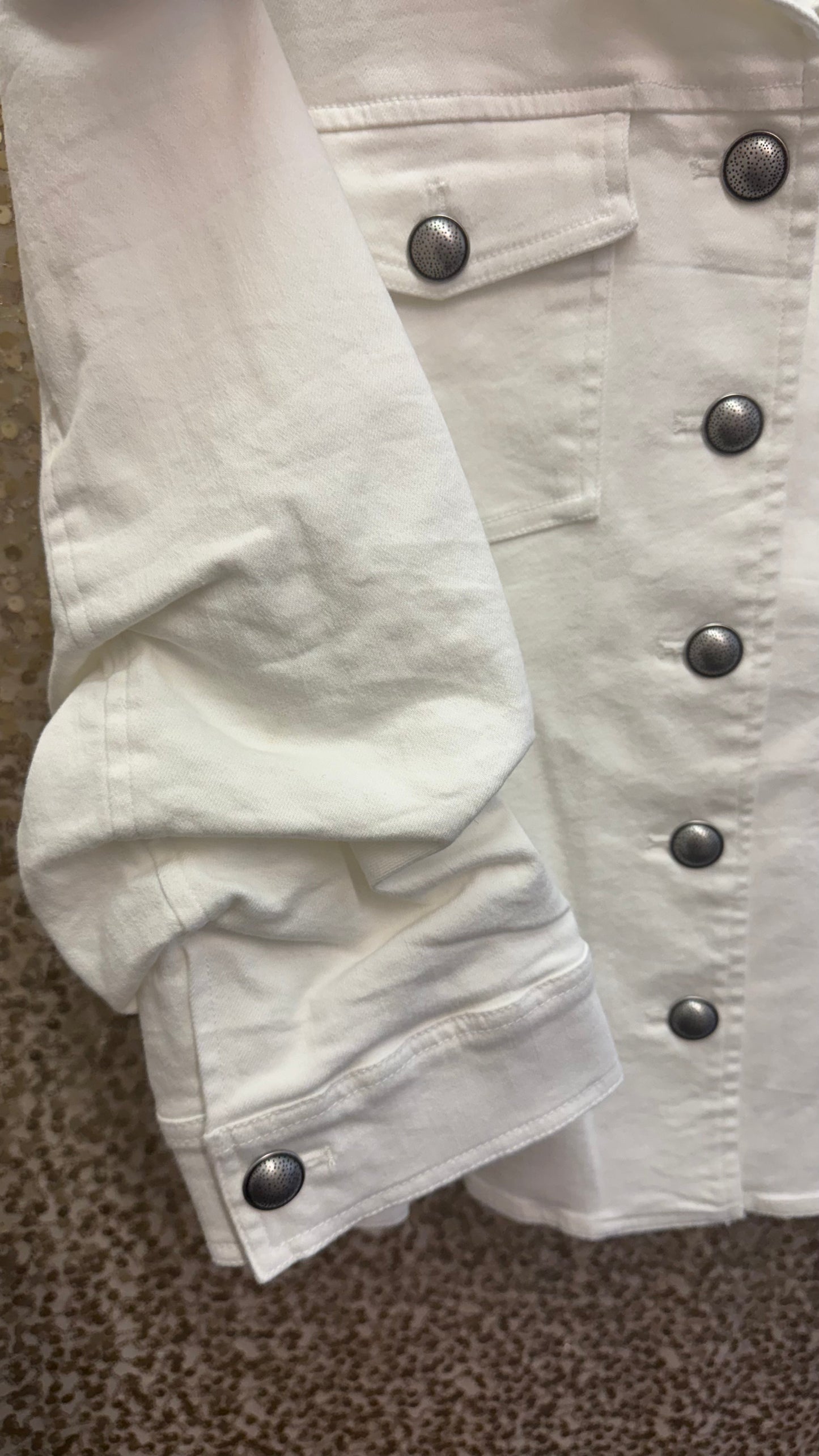 JM BUTTON FRONT WHITE JACKET W/RUCHED SLEEVES