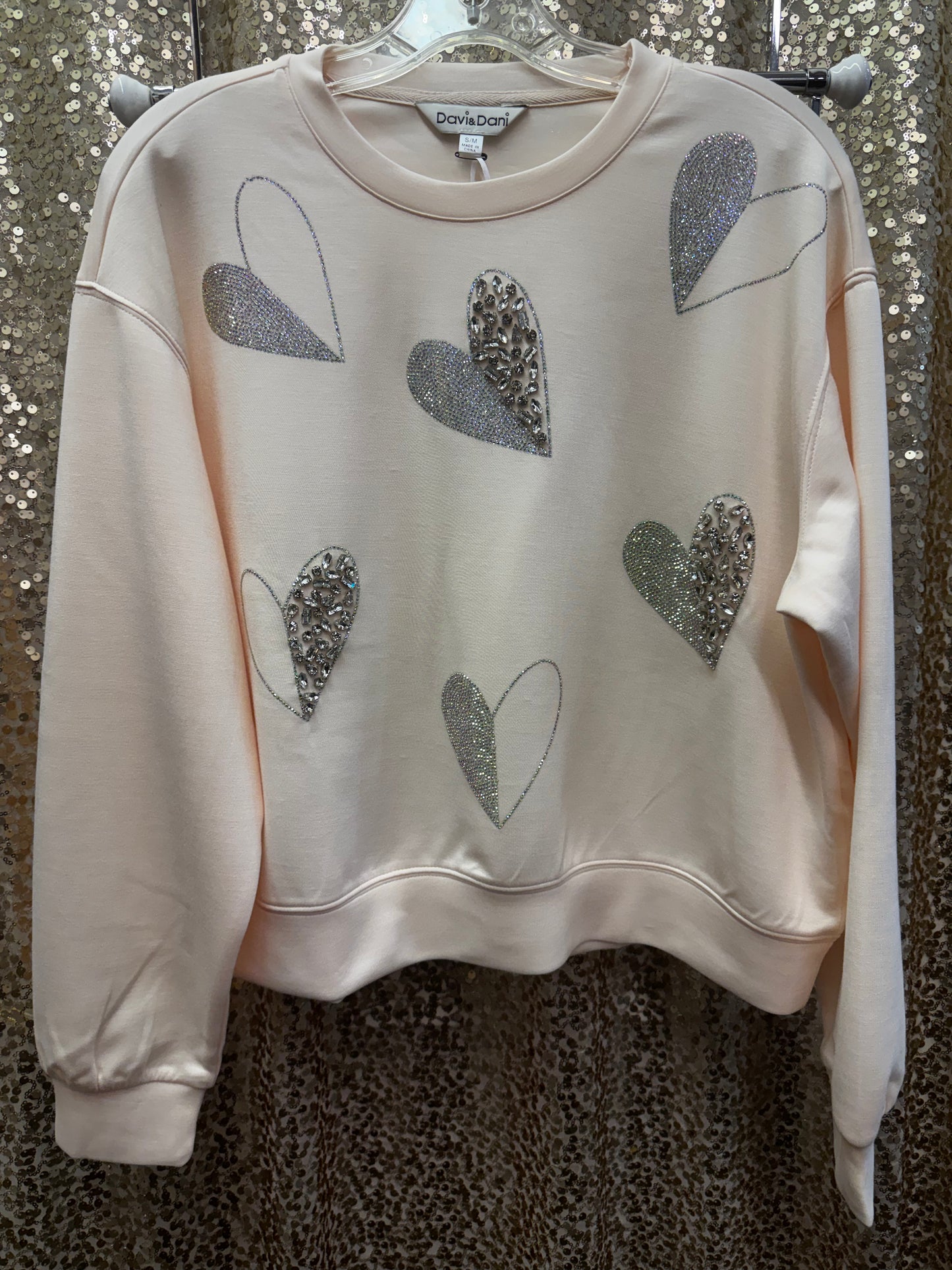 DD RHINESTONE HEART SWEATER