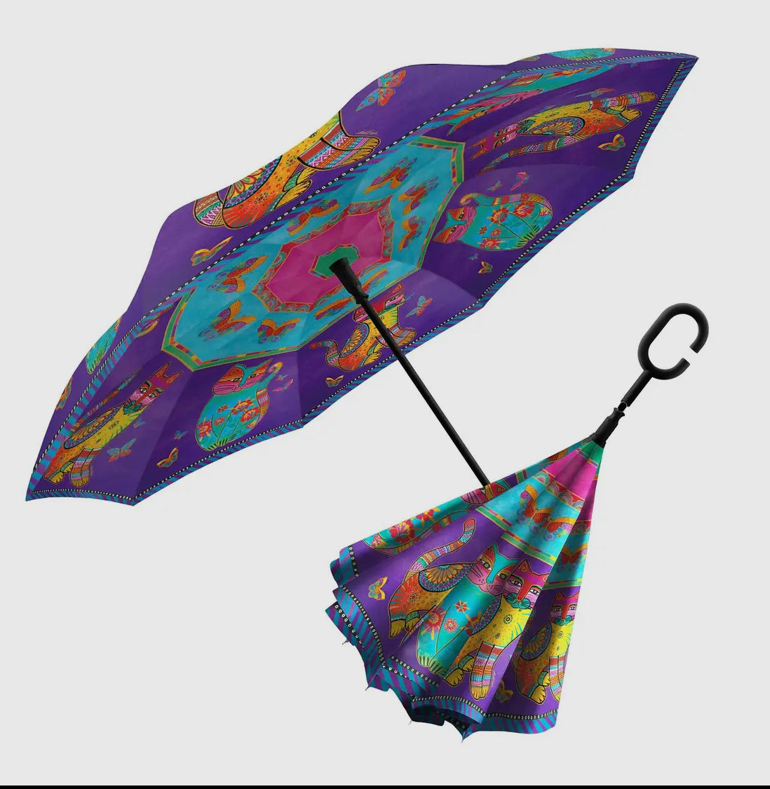 REVERSE OPENING UMBRELLA