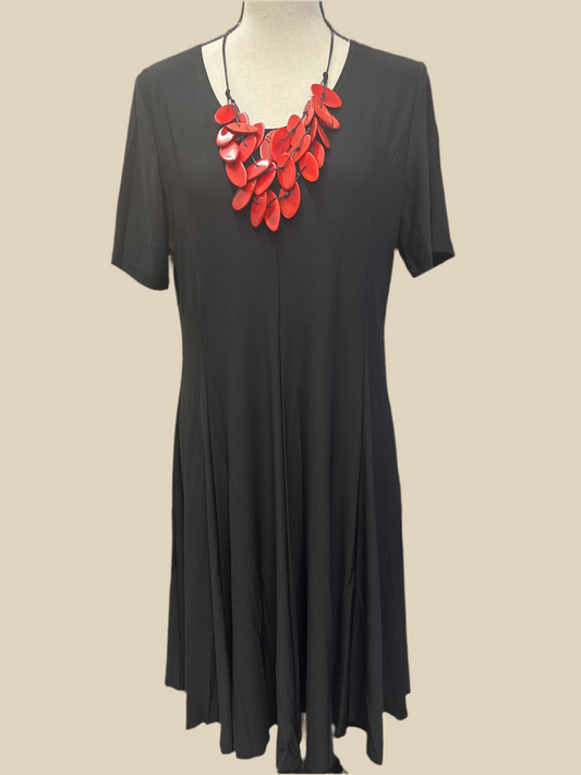 CREATIONS BASIC SHORT SLEEVE SWING BOTTOME DRESS