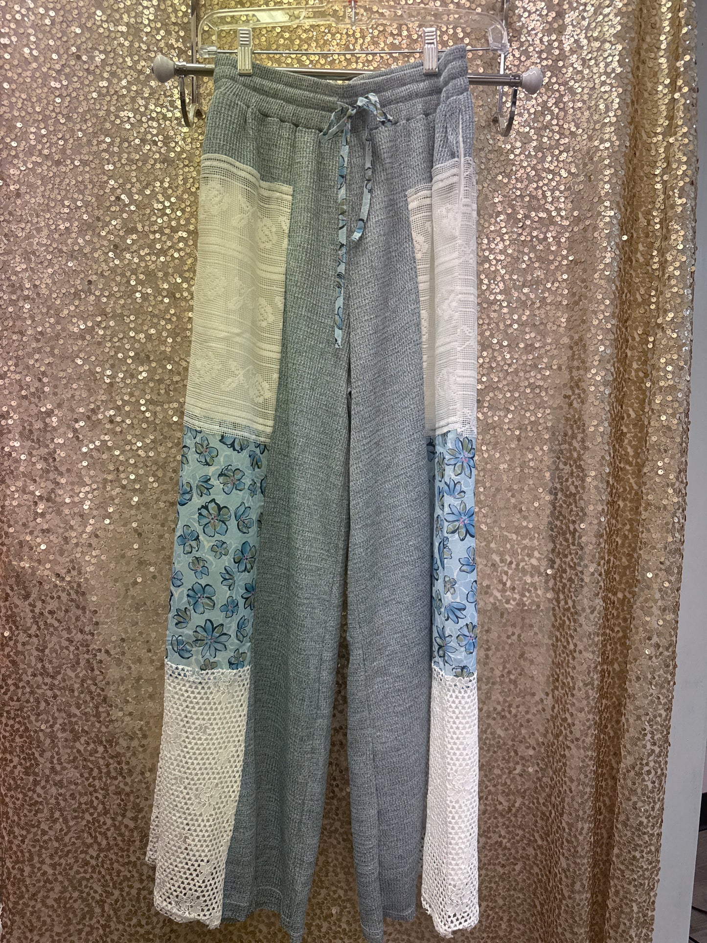 D&D SOFT WAFFLE KNIT LACE PRINTMIXED BLOCK PANTS