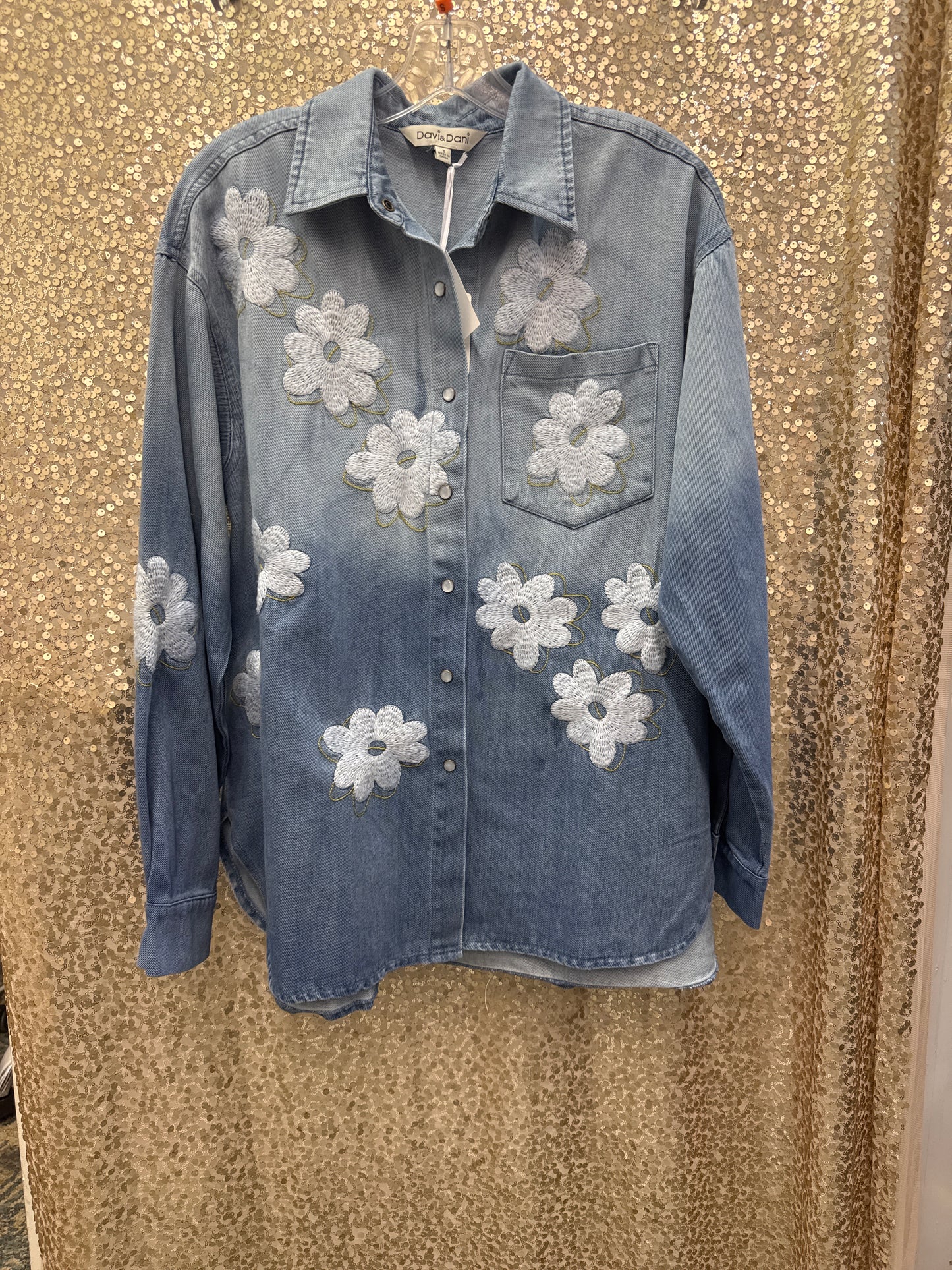 D&D FLOWER EMBROIDERED SNAP BUTTON SHIRT