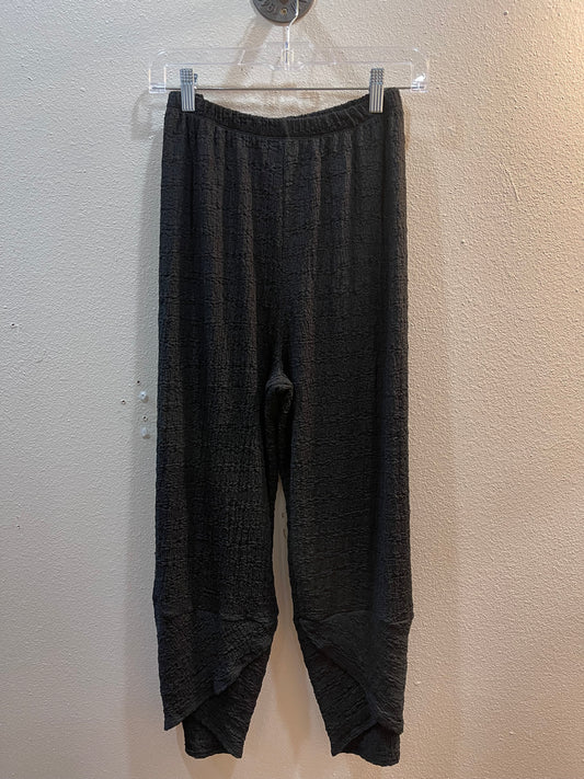 INOAH BLACK HAREM TULIP HEM PANT