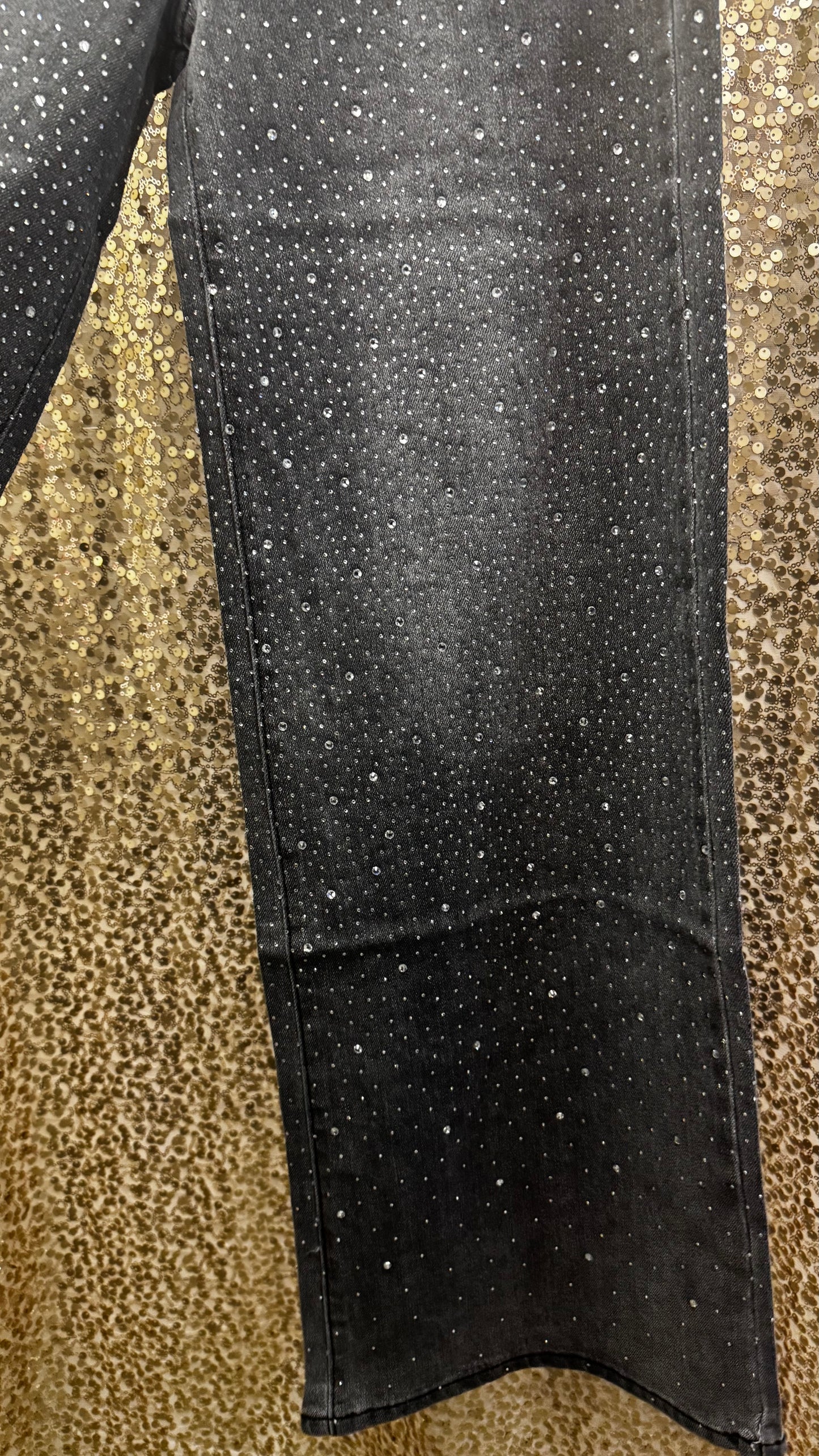 Q2 RHINESTONE EMB JEANS