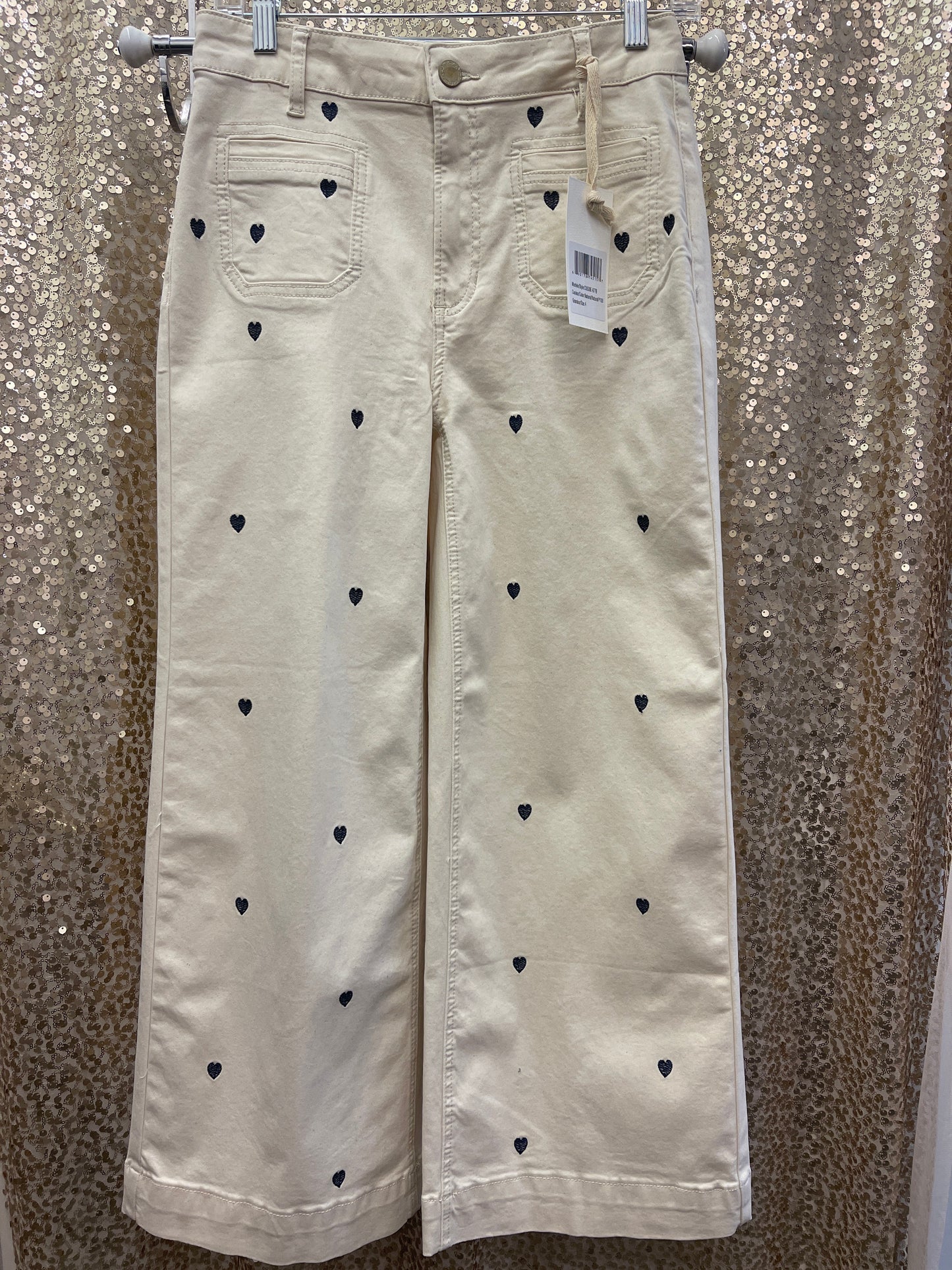 CB ALL OVER  EMB. HEART CROPPED PATCH PKT. FLARE