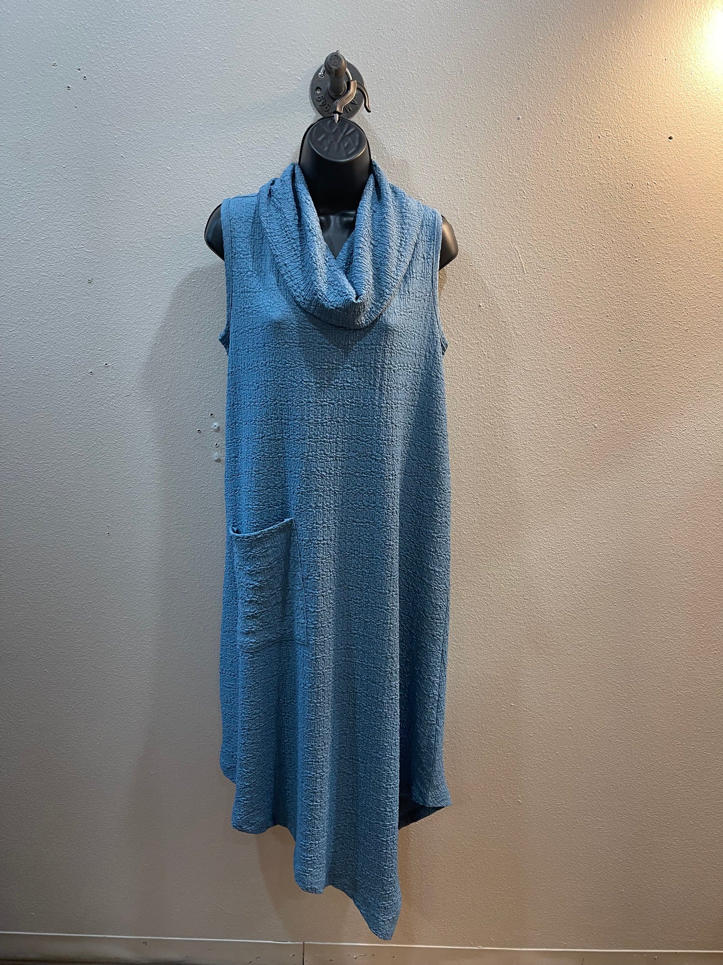 INOAH COWL NECK SLVLESS DRESS