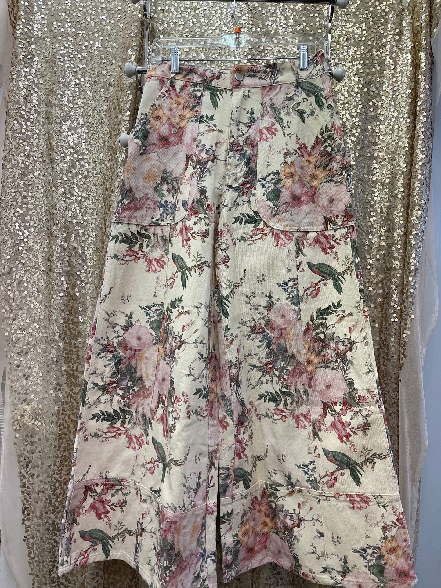 D&D WIDE LEG PINK FLORAL PANT WITH FRONT POCKET & HUMMINGBIRD