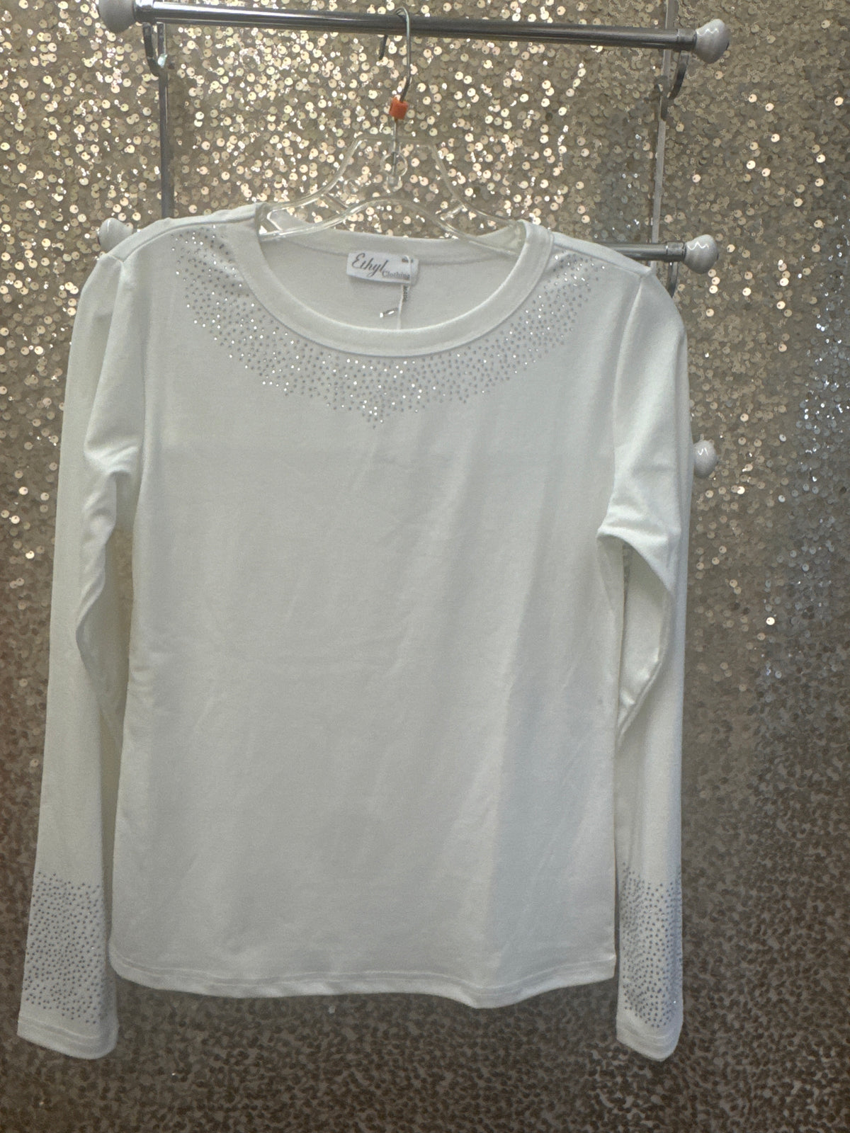 ETHYL WHITE KNIT WITH BLING TOP