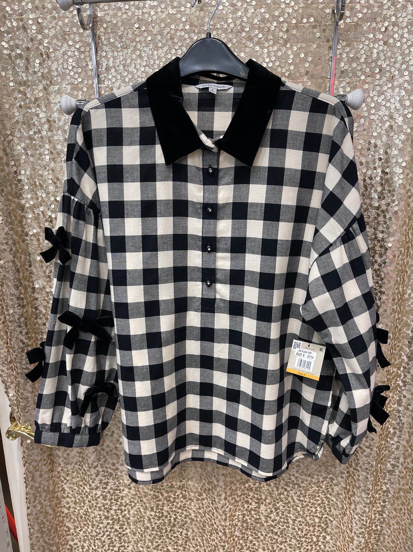 JM BLK/WHITE PLAID TOP W/ VELVET COLLAR & BOWS