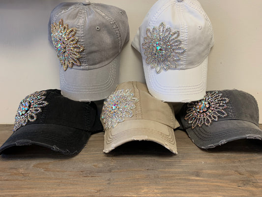 CRYSTAL AB FLOWER DISTRESSED BALLCAP