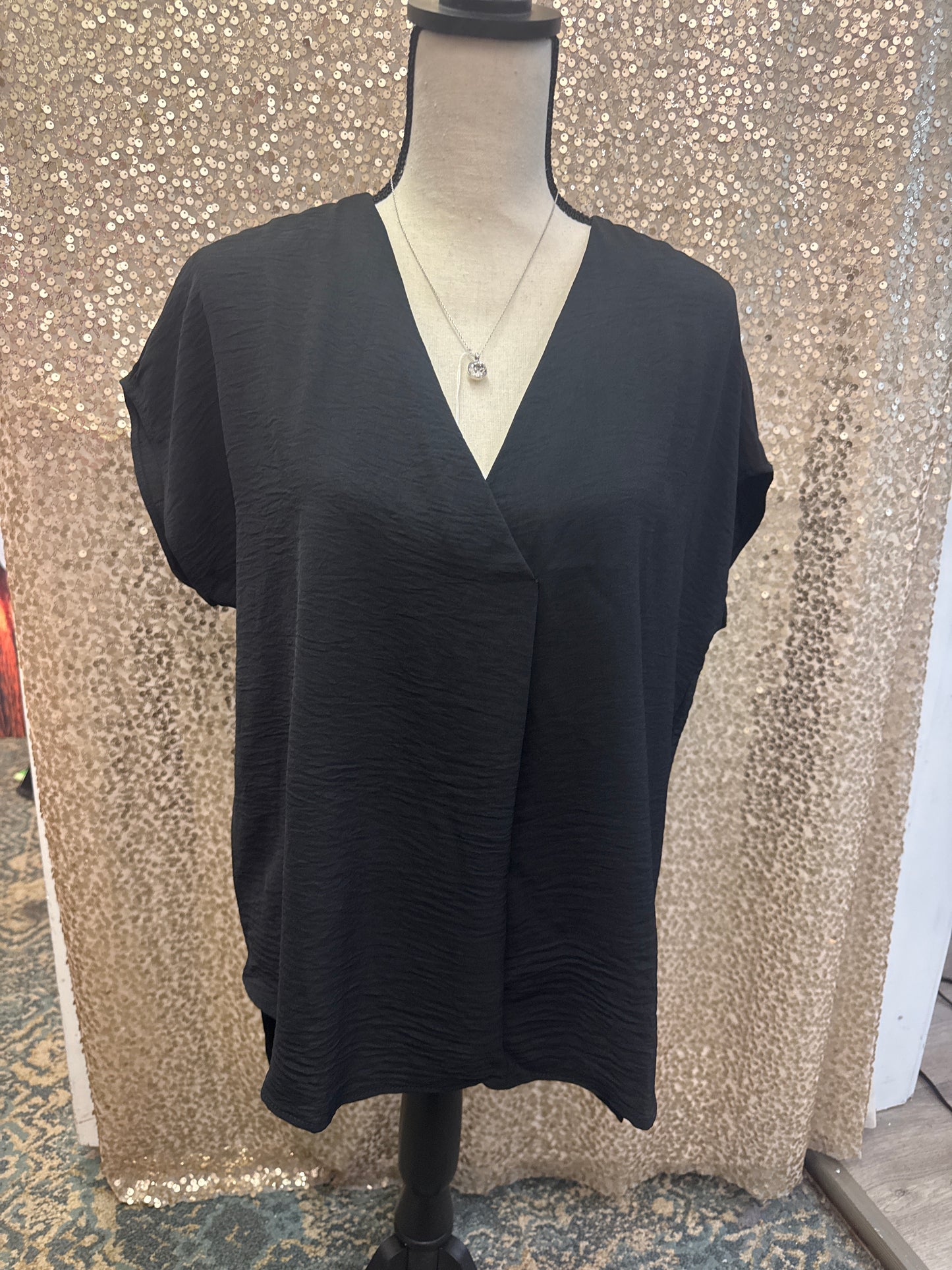 FSL SOLID VNECK RELAXED FIT S/S TOP