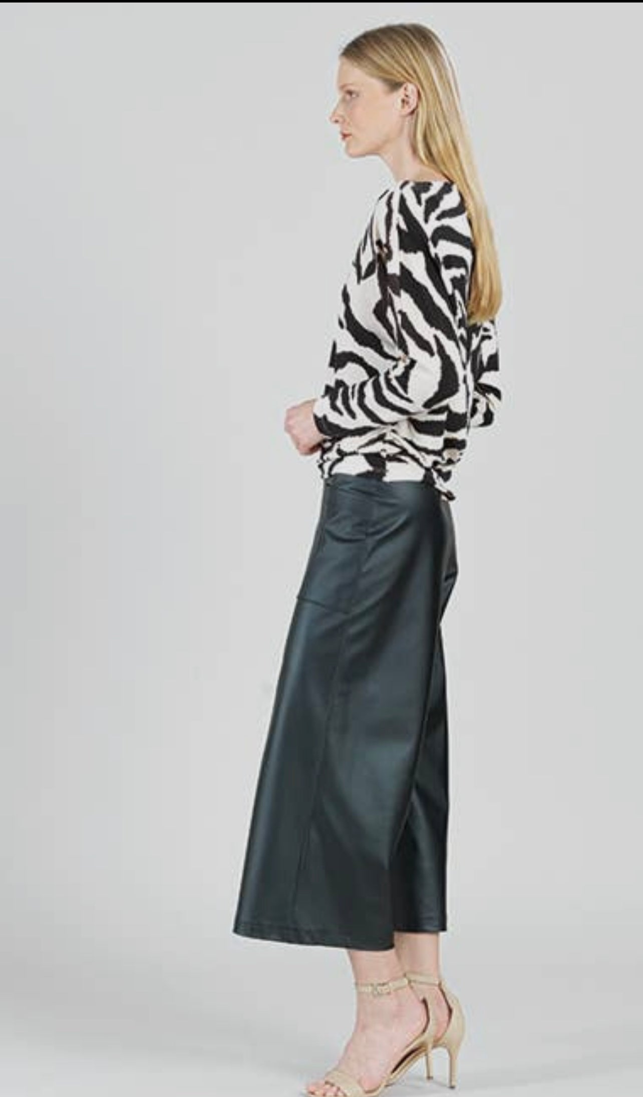 LIQUID LEATHER STRETCH PULL ON GAUCHO