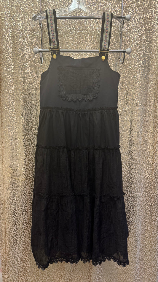 DD LACE-TRIMMED POCKET OVERALL DRESS