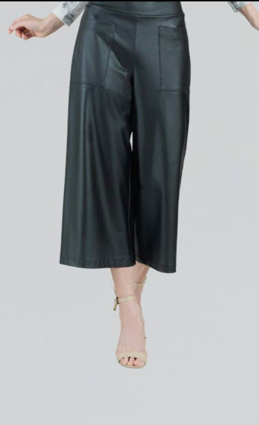 LIQUID LEATHER STRETCH PULL ON GAUCHO