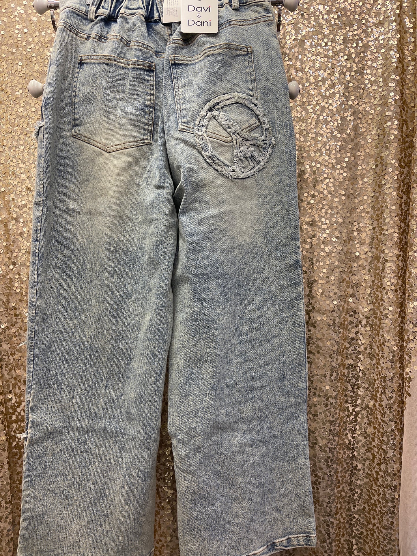 D&D DENIM STRAIGHT LEG PEACE PATCH