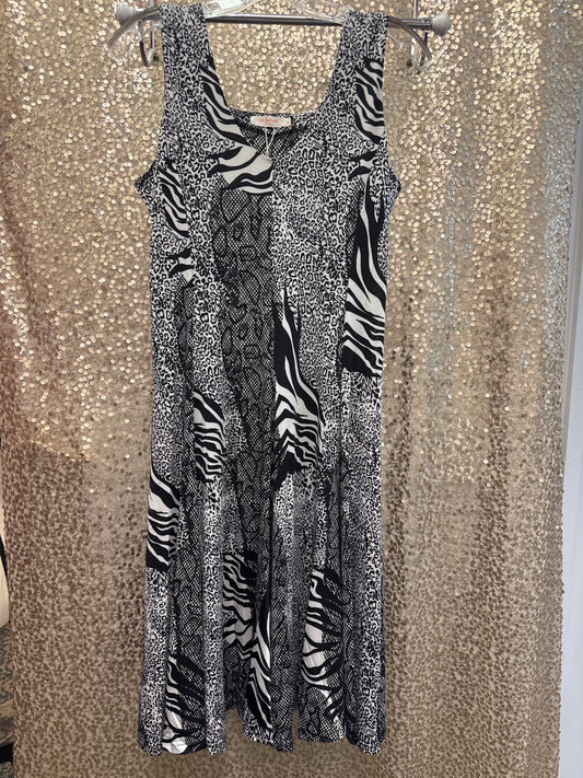 CREATIONS BL/WHITE PRINT DRESS