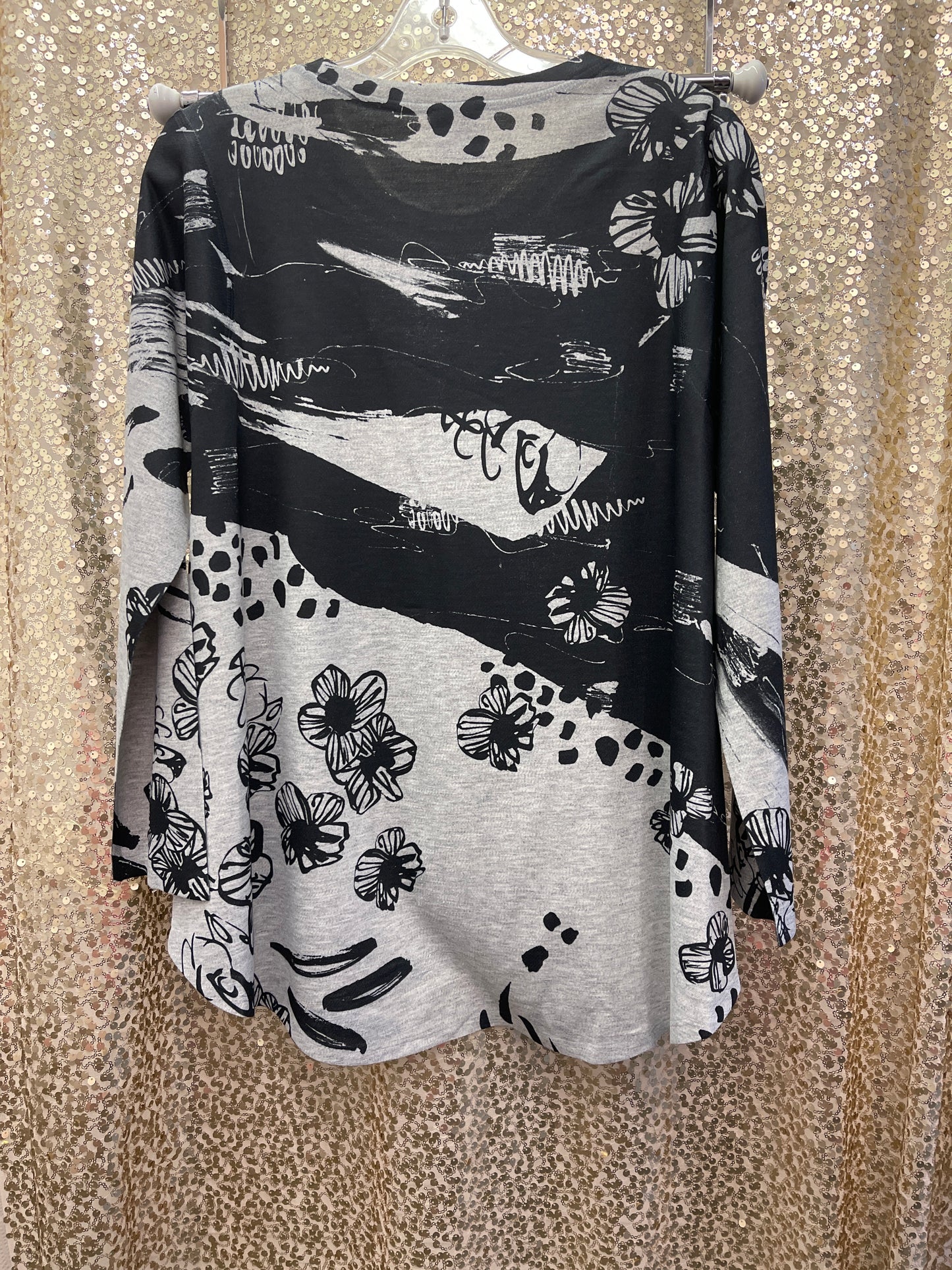 INOAH NIGHTSHADE L/S CREW NK TOP