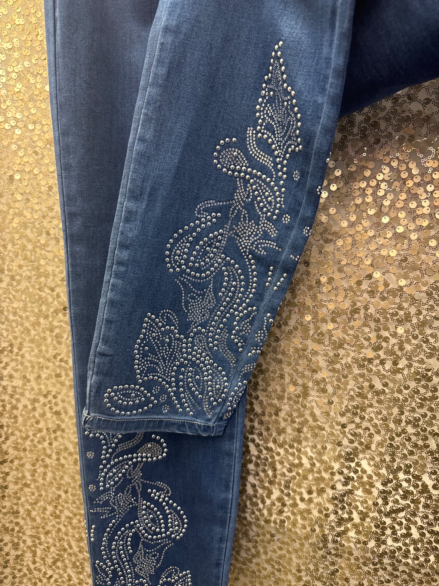 ETHYL PULLON ANKLE LENGTH DENIM WITH RHINESTONE PATTERN