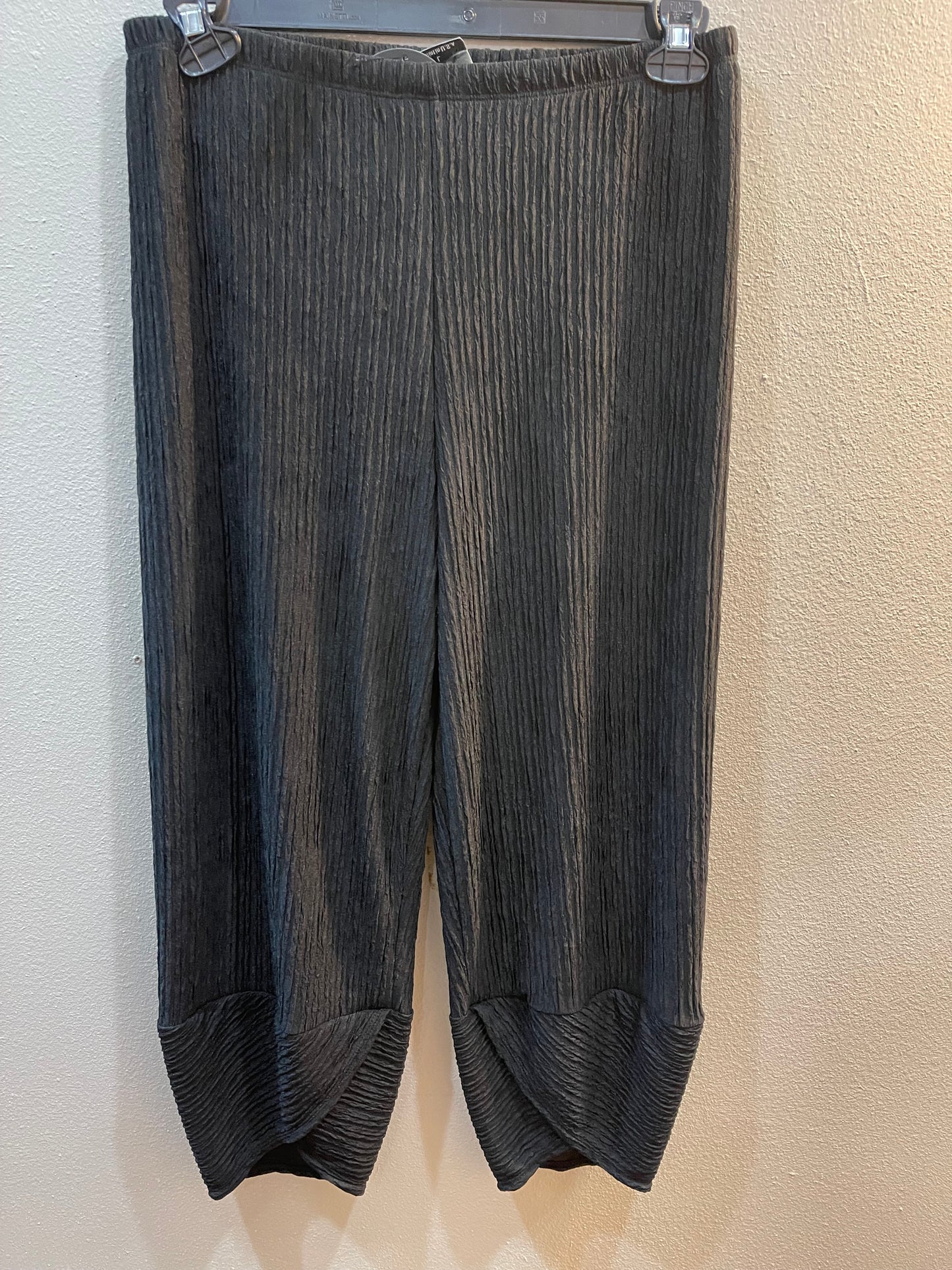 INOAH BLACK TULIP PANT