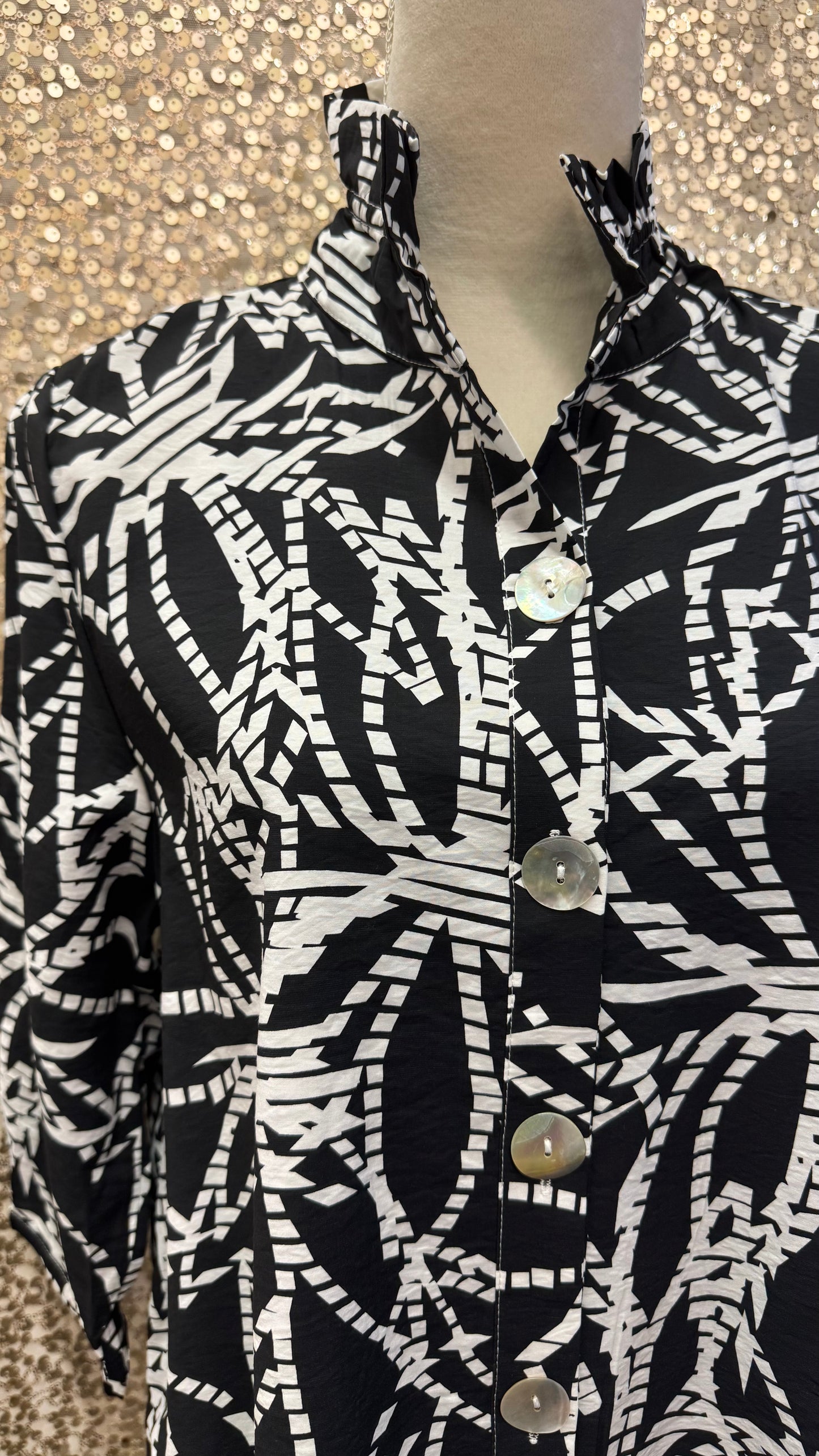 LIOR DORA WIRE COLLAR BUTTON DOWN SHIRT