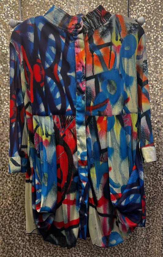 OOPERA LINDI PLEATED "LOVE" GRAFFITI TUNIC
