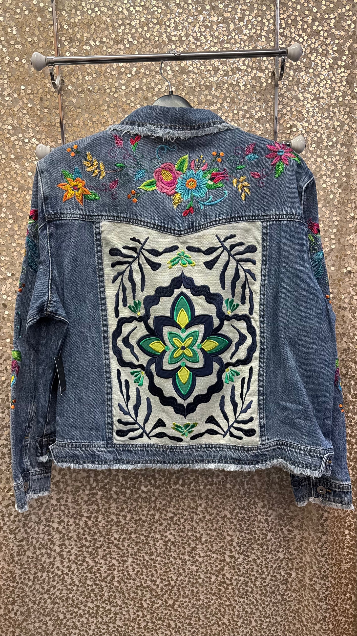 JM EMBRODERY DENIM JKT W/FRAYING