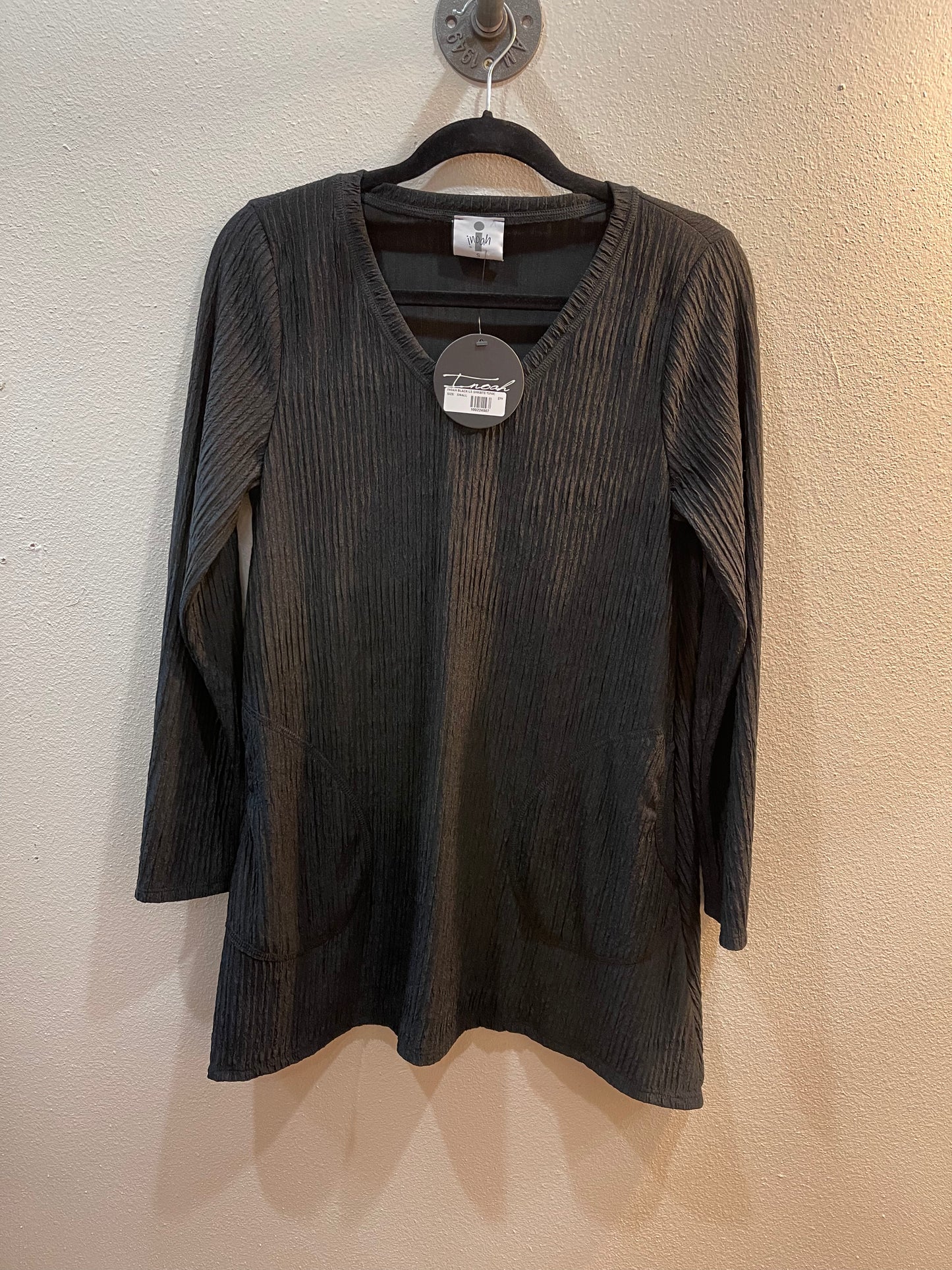 INOAH LONG SLEEVE BLACK SHARK BITE TUNIC