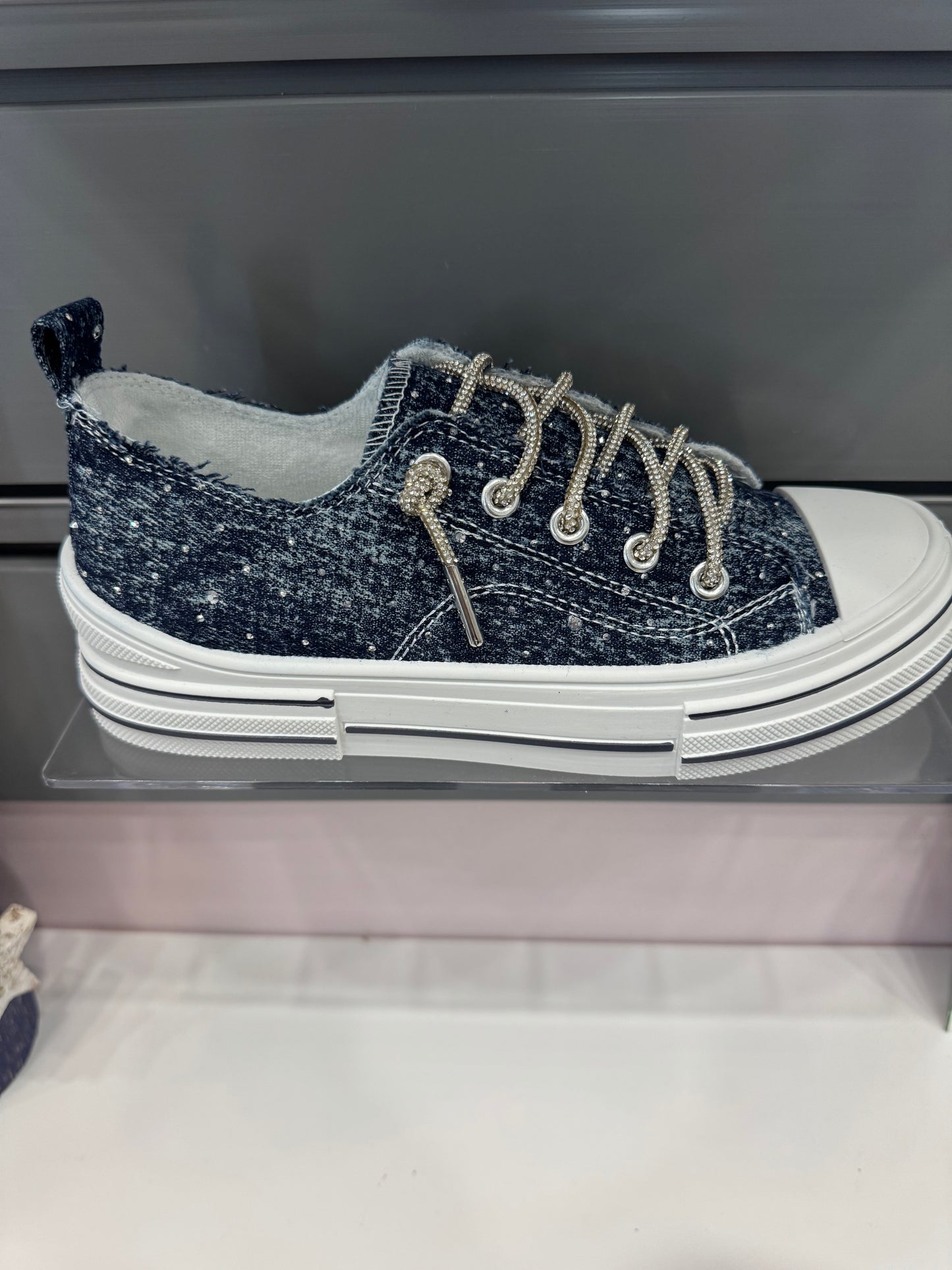VERY G AMAN BLING TENNIS