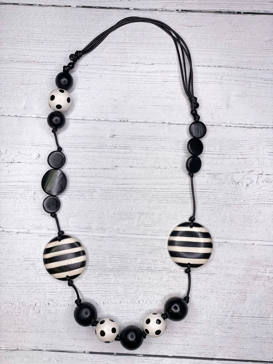 POLKA DOT SPHERE NECKLACE