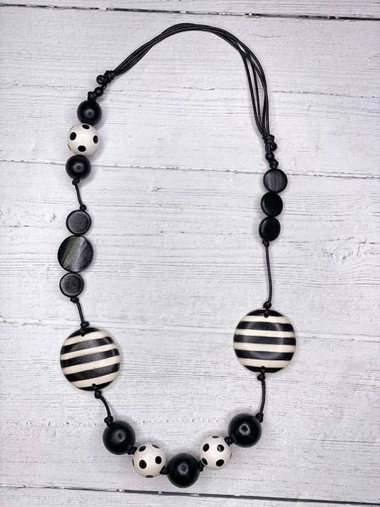 POLKA DOT SPHERE NECKLACE